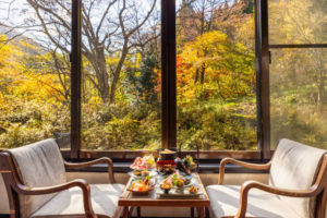 黒柳徹子の年収や総資産は億越え？収入源や高額納税者の使い道まで調査！