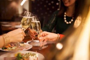 黒柳徹子の年収や総資産は億越え？収入源や高額納税者の使い道まで調査！