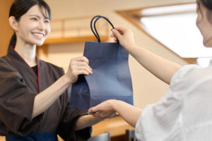 ストウブ福袋2026の中身ネタバレ速報！予約はいつからいつまで？どこで買える？